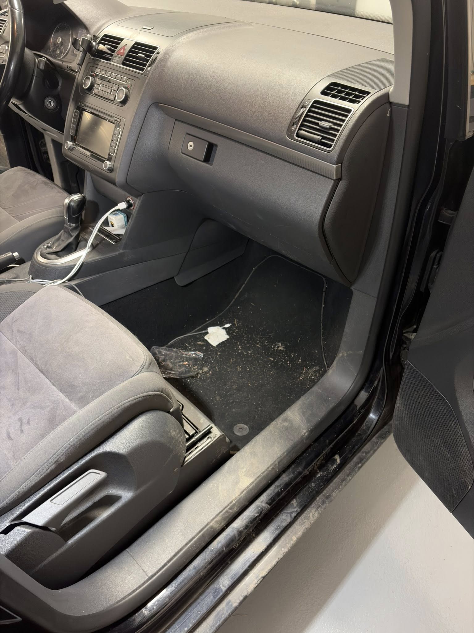 Interiér před čištěním